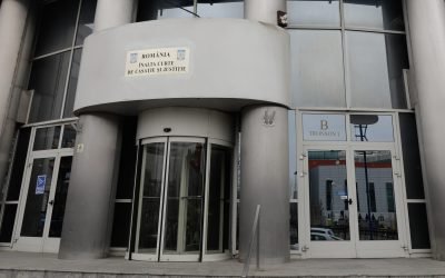 Înalta Curte de Casație și Justiție dă în judecată Guvernul pentru plata salariilor restante Înalta Curte de Casație și Justiție (ICCJ) a deschis un proces împotriva Guvernului României și a Ministerului Finanțelor, solicitând obligarea acestora la plata integrală a drepturilor salariale restante ale magistraților