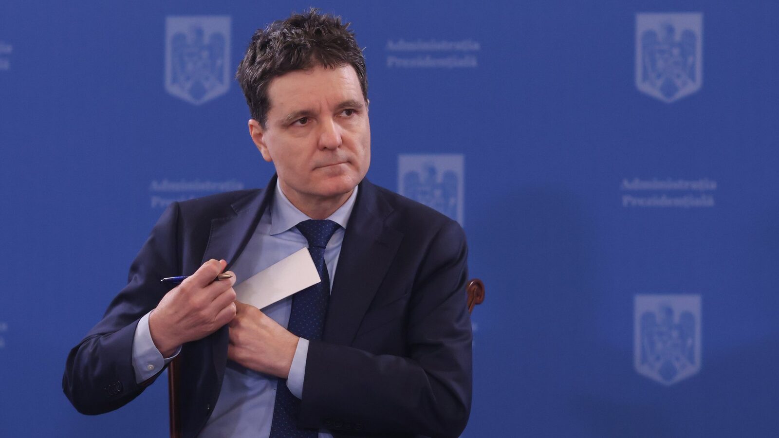 Nicușor Dan așteaptă motivarea CCR pentru a promulga legea bugetului Primarul general al Capitalei, Nicușor Dan, va promulga legea bugetului de stat pe anul 2026 după ce va primi motivarea Curții Constituționale a României (CCR)