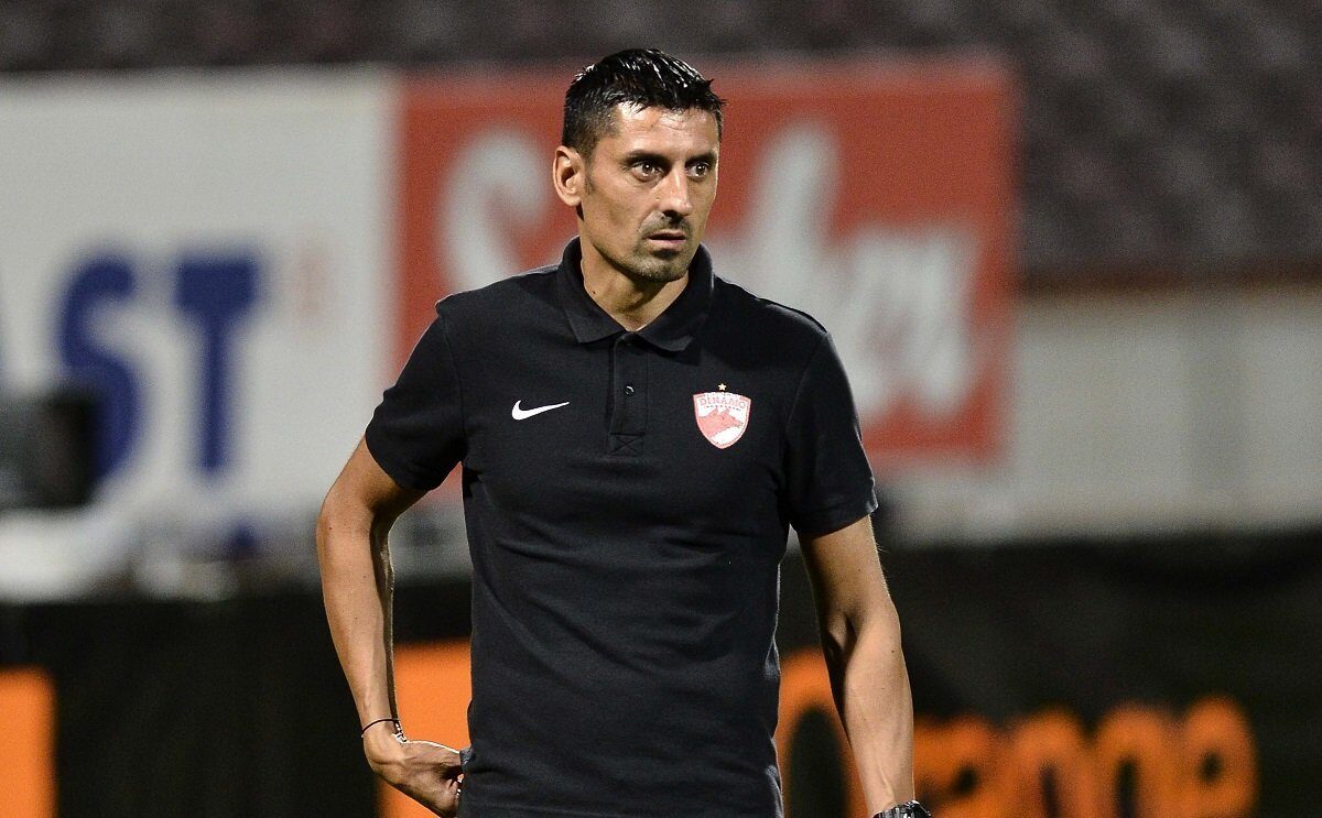 Dănciulescu, nemulțumit de forma lui Dinamo: „Văd o scădere la mulți jucători” Dinamo București trece printr-o perioadă dificilă, iar fostul mare atacant al „câinilor”, Ionel Dănciulescu, a analizat evoluția echipei după înfrângerea cu FC Argeș, scor 0-1