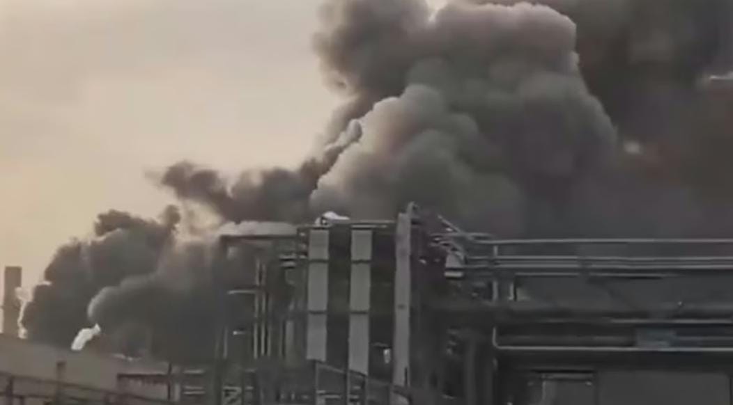 Atac asupra rafinăriei Ras Tanura: tensiunile din Orientul Mijlociu escaladează Războiul din Iran continuă să producă evenimente dramatice