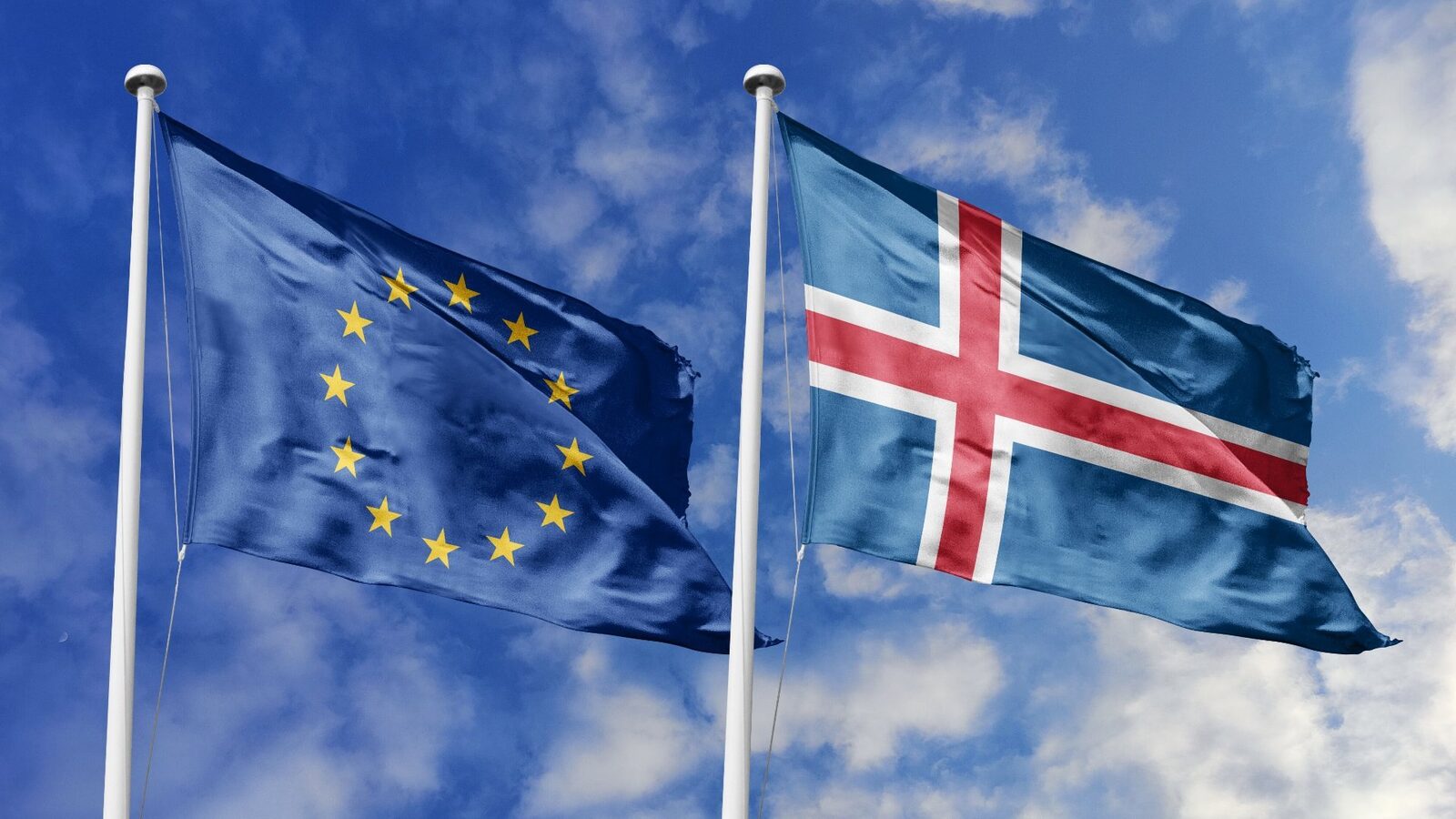 Islanda revine la masa negocierilor pentru aderarea la Uniunea Europeană Guvernul islandez intenționează să organizeze un referendum privind reluarea negocierilor de aderare la Uniunea Europeană, mult mai devreme decât se anticipa inițial