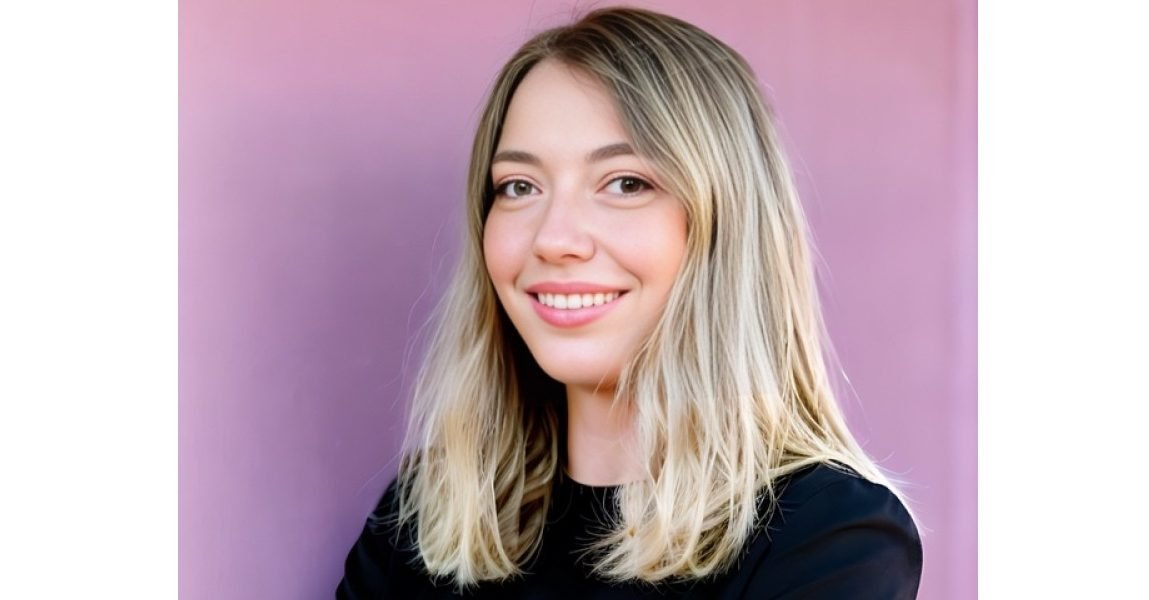 O antreprenoare româncă, stabilită în Statele Unite ale Americii, a vândut recent compania sa de inteligență artificială către gigantul american Databricks, o mișcare de afaceri notabilă, având în vedere fondatorii Databricks, doi români cu o contribuție importantă în domeniul IT