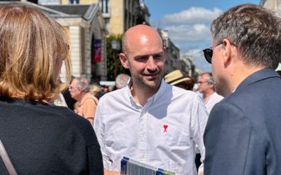 Franța, zguduită de un gest considerat „trădare” de ministrul de Externe Gestul unor primari din Franța, nou aleși pe listele formațiunii de extremă dreapta Rassemblement National (RN), de a îndepărta steagurile Uniunii Europene de pe clădirile primăriilor a stârnit o reacție puternică din partea guvernului