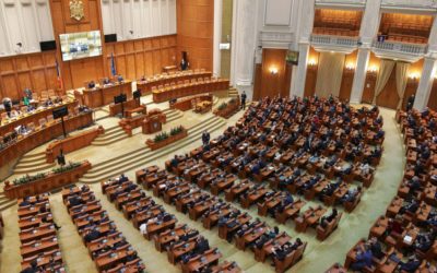 AUR conduce în preferințele de vot, potrivit unui sondaj CURS Alianța pentru Unirea Românilor (AUR) ar obține 33% din voturi dacă duminica viitoare ar avea loc alegeri parlamentare, conform unui sondaj realizat de Centrul de Sociologie Urbană și Regională – CURS