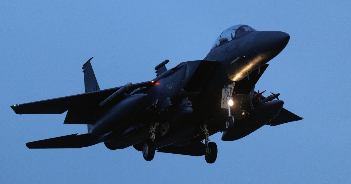 F-15 Eagle, avionul de vânătoare din Războiul Rece încă activ în secolul XXI Proiectat pentru a domina cerul, McDonnell Douglas F-15 Eagle a fost conceput în plină epocă a Războiului Rece