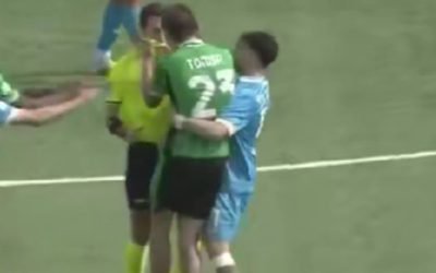 Tomșa, fotbalistul român de la Sassuolo, eliminat după un gest violent la adresa arbitrului Troy Tomșa, jucătorul român al echipei Sassuolo, a fost eliminat în timpul meciului Napoli U20 – Sassuolo U20, după ce a avut o reacție nervoasă și a încercat să îl agreseze pe arbitrul partidei