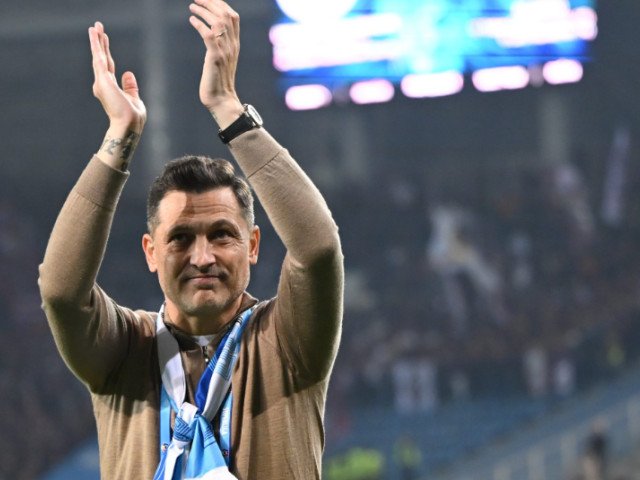 Becali vrea să-l readucă pe Mirel Rădoi la FCSB, dar Ilie Dumitrescu are dubii Gigi Becali, patronul FCSB, are în plan o reorganizare majoră a echipei, cu accent pe o strategie de transferuri îmbunătățită și o conducere managerială solidă