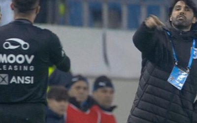 Coelho, antrenorul Universității Craiova, suspendat și amendat după meciul cu CFR Cluj Filipe Coelho, antrenorul Universității Craiova, a fost suspendat pentru două etape și amendat cu 360 de lei după eliminarea din meciul cu CFR Cluj, din sferturile de finală ale Cupei României