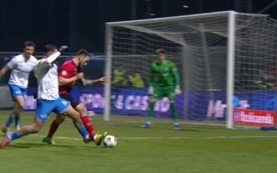 Penalty controversat la meciul Csikszereda – Farul, cu Munteanu erou Meciul dintre Csikszereda și Farul, contând pentru etapa a 30-a din SuperLiga, a fost marcat de un penalty controversat acordat echipei gazdă în minutul 33