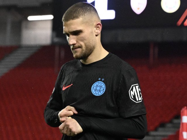 FCSB, ratare istorică: campioana dă rateuri și ratează play-off-ul FCSB, echipa care a dominat fotbalul românesc în ultimele sezoane, a suferit o lovitură dură, ratând calificarea în play-off-ul SuperLigii