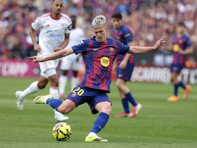 Barcelona învinge Sevilla, dar pierde teren în La Liga Barcelona a învins Sevilla cu scorul de 3-1, într-un meci din cadrul campionatului spaniol, dar victoria nu a fost suficientă pentru a-și consolida poziția de lider în La Liga