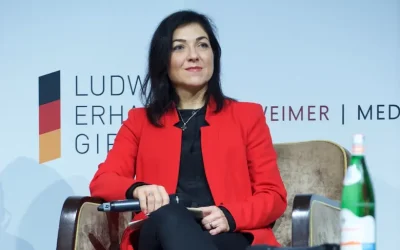 Germania se pregătește pentru posibile creșteri de prețuri la energie, pe fondul tensiunilor globale Creșterile de prețuri la energie sunt deja vizibile pe piețe, avertizează oficialii germani, pe fondul incertitudinilor legate de conflictul în desfășurare și de posibilele perturbări ale rutelor de transport