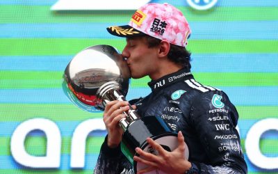 Kimi Antonelli uimește Formula 1: Italianul de 19 ani domină Japonia și scrie istorie Kimi Antonelli, tânărul pilot al echipei Mercedes, a triumfat la Marele Premiu al Japoniei, obținând a doua victorie consecutivă în Formula 1
