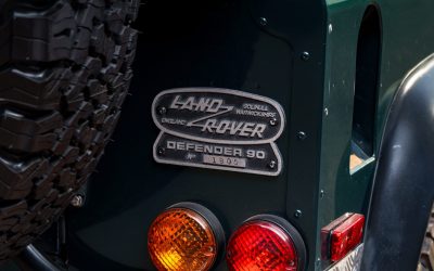 Șofer, șocat de prețul unui bec auto: Cât a fost de plată!