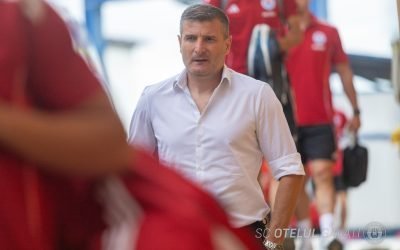 Oțelul Galați, măcinată de ghinion la ultimul meci din sezonul regular: trei eliminări și un antrenor furios Oțelul Galați a încheiat sezonul regular din SuperLiga cu o înfrângere usturătoare în fața celor de la FC Hermannstadt, scor 0-2, într-un meci marcat de evenimente nefericite pentru gălățeni