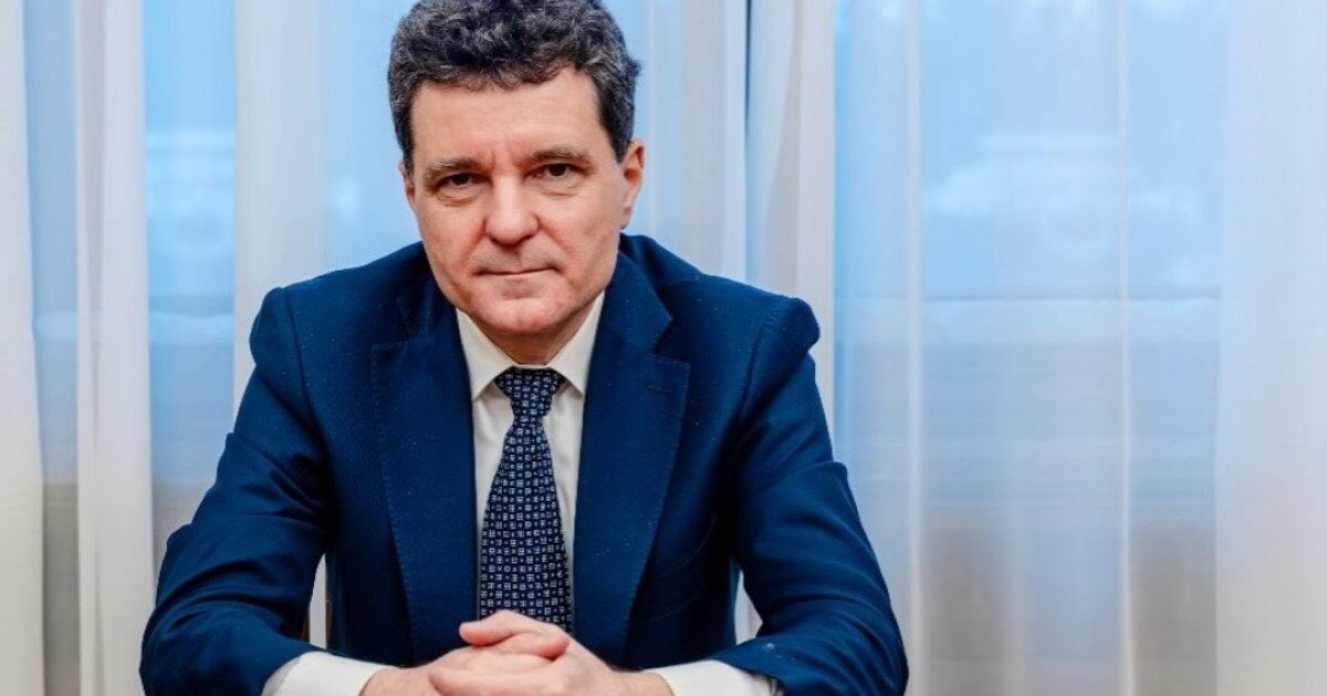 Nicușor Dan discută cu președintele Consiliului European despre prioritățile României înaintea summitului de la Bruxelles Primarul general al Capitalei, Nicușor Dan, a avut luni o convorbire telefonică cu președintele Consiliului European, Charles Michel, pentru a aborda aspectele prioritare ale României și temele-cheie ce vor fi discutate la reuniunea liderilor europeni programată în perioada 19-20 martie la Bruxelles