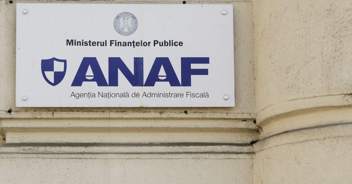 ANAF modifică formularul de TVA pentru a se adapta noilor cote fiscale Agenția Națională de Administrare Fiscală (ANAF) a anunțat o serie de modificări la formularul „Decont precompletat RO e-TVA”, ca urmare a schimbărilor recente ale cotelor de taxă pe valoarea adăugată (TVA)