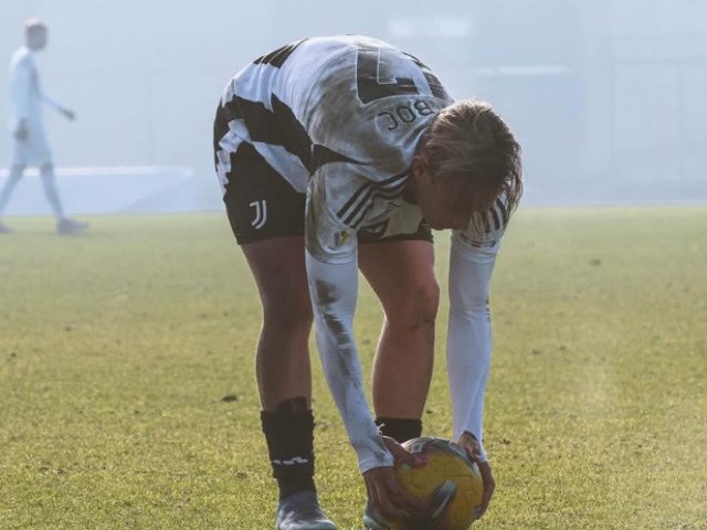 Biliboc, „bijuteria” CFR-ului, ar putea pleca pe o sumă importantă Tânărul jucător al CFR-ului, Lorenzo Biliboc, ar putea genera un profit considerabil pentru clubul din Gruia