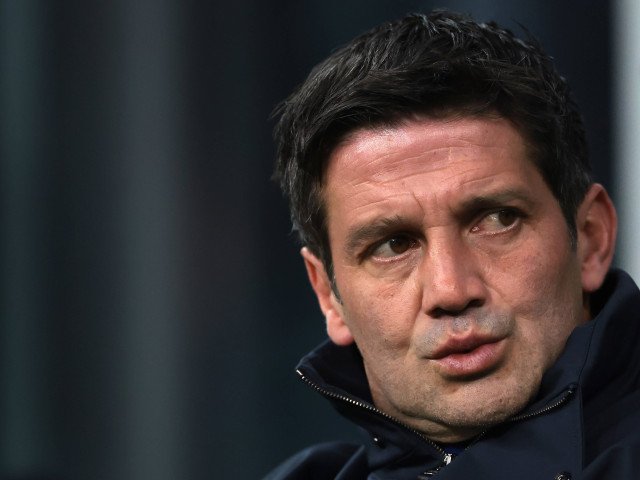 Allegri recunoaște superioritatea lui Chivu: Milanul, învins în lupta pentru titlu? AC Milan, antrenată de Massimiliano Allegri, pare să fi renunțat la speranțele de a mai concura pentru titlul din Serie A în acest sezon