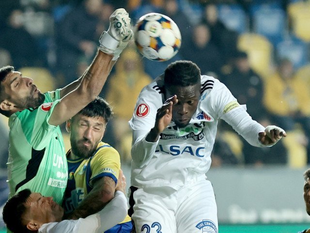 Botoșani – Petrolul, un meci cu miză dublă: Duelul dintre FC Botoșani și Petrolul Ploiești, programat sâmbătă, de la ora 17:00, este mai mult decât o simplă confruntare din etapa a treizecea a SuperLigii