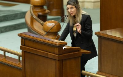 Scandal politic în jurul barajului Mihăileni: Ministrul Mediului acuză populismul Ministrul Mediului, Diana Buzoianu, a stârnit o serie de reacții în urma declarațiilor făcute în plenul Camerei Deputaților, unde a fost audiată pe tema situației barajului Mihăileni de pe râul Crișul Alb