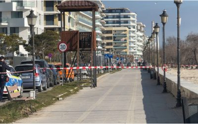 Rezervor GPL descoperit la Mamaia Nord: Autoritățile anchetează și verifică plajele Un rezervor de GPL, îngropat ilegal în nisip, a fost descoperit pe plaja din Mamaia Nord, declanșând o anchetă a autorităților și verificări pe întregul litoral