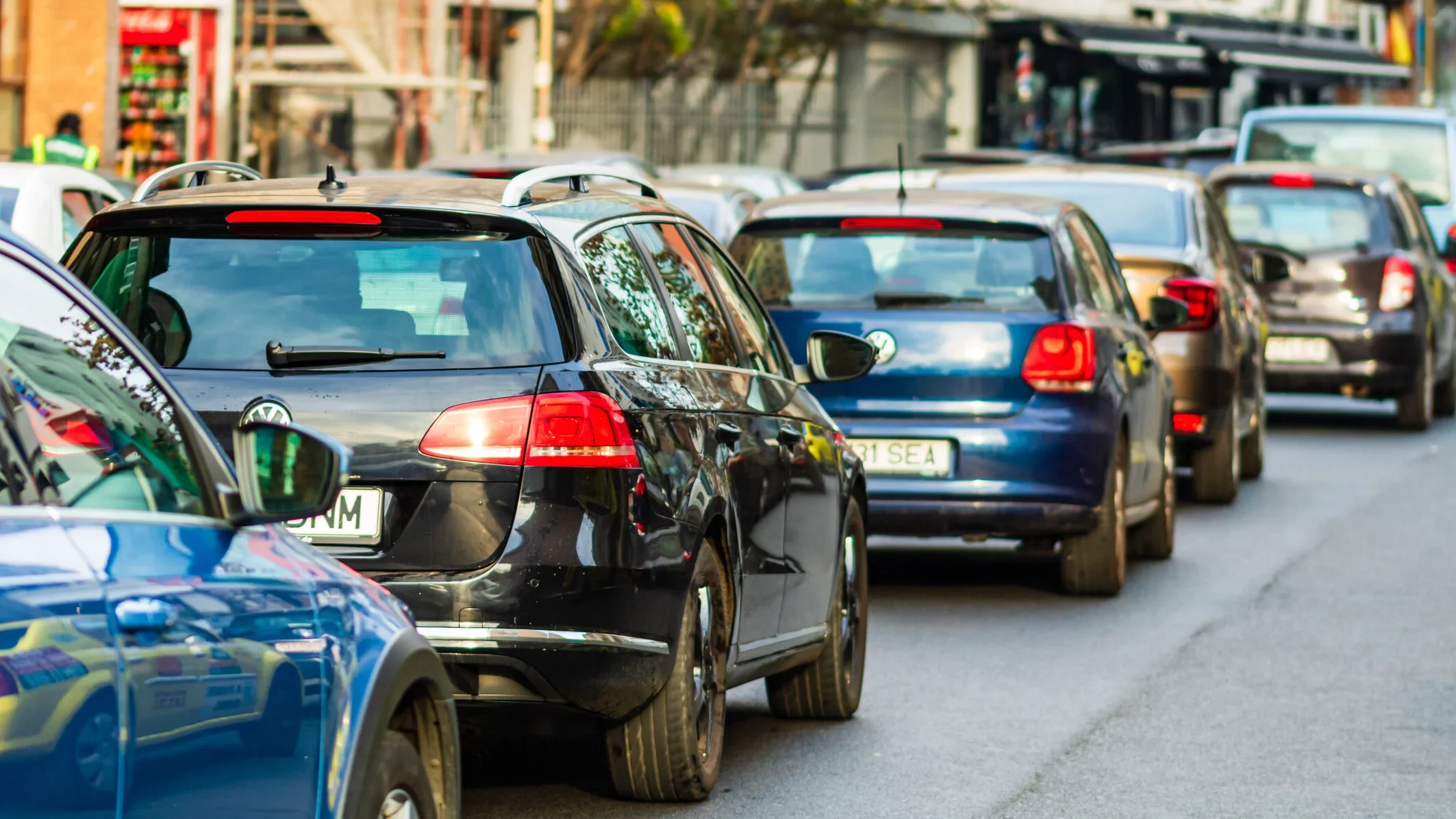Slatina reduce taxele auto: contribuabilii vor primi banii înapoi Consiliul Local Slatina a decis, în urma unei ședințe extraordinare, să elimine taxele suplimentare pentru impozitele pe autoturisme