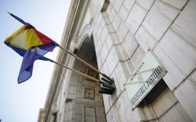 Ministerul Justiției reia interviurile pentru șefia marilor parchete Ministerul Justiției a anunțat, marți seară, că va relua interviurile cu procurorii care au primit aviz negativ din partea Secției pentru procurori a Consiliului Superior al Magistraturii