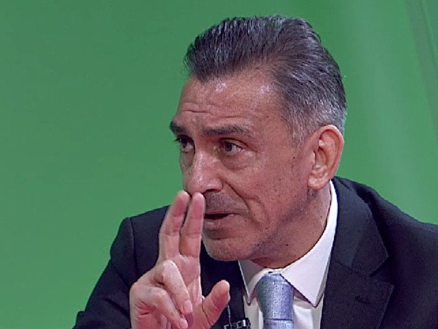 Ilie Dumitrescu: FCSB poate salva sezonul în play-out cu o calificare în Conference League FCSB are șansa de a-și salva sezonul prin calificarea în preliminariile Conference League, a declarat expertul Digi Sport, Ilie Dumitrescu