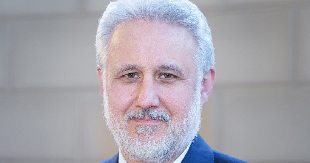 România monitorizează situația din Orientul Mijlociu, dar menține atenția asupra Ucrainei Consilierul prezidențial pentru securitate națională, Marius Lazurca, a transmis un mesaj luni dimineață, subliniind faptul că România urmărește îndeaproape evoluțiile din Orientul Mijlociu, dar își menține angajamentul ferm față de Ucraina