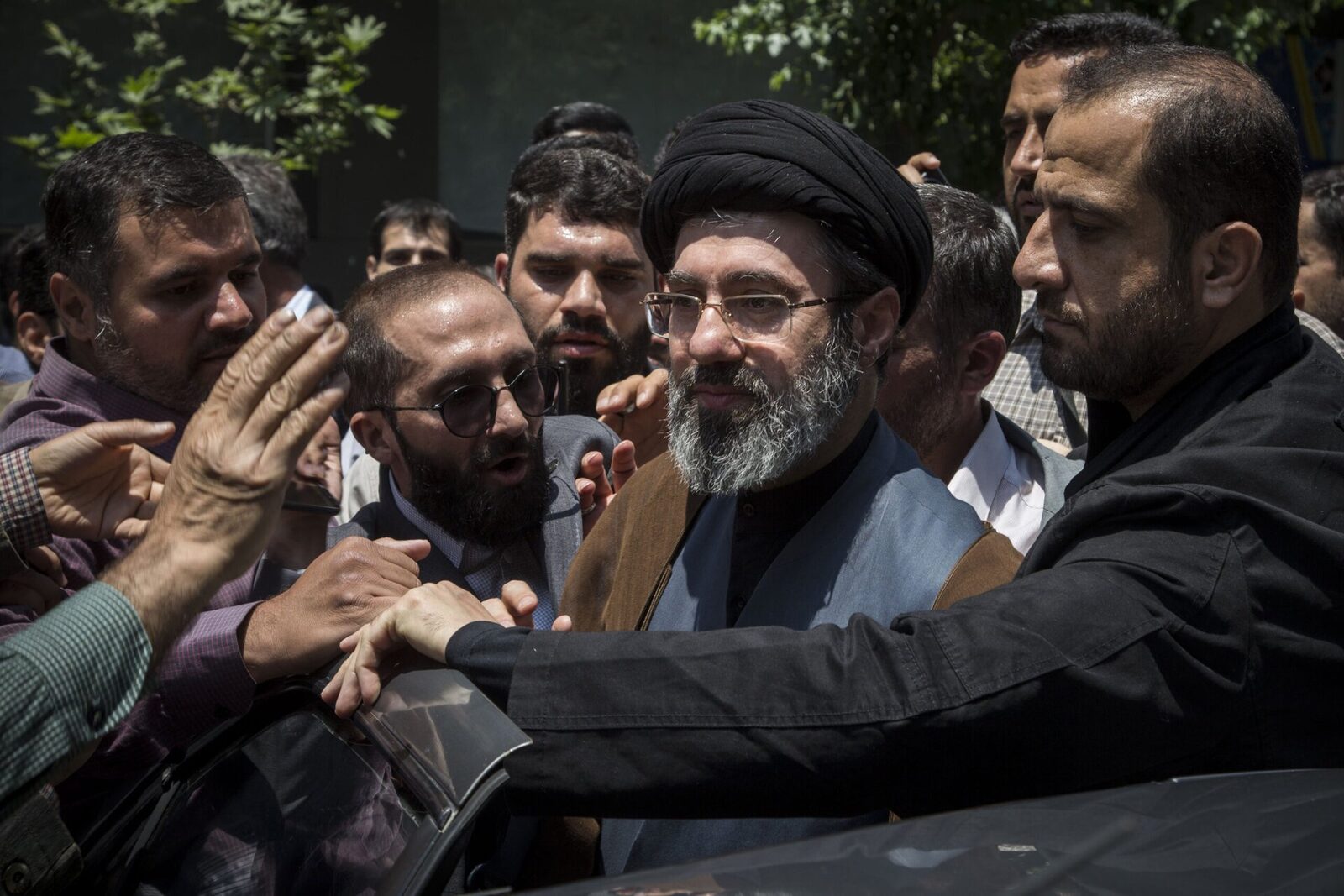 Ministrul israelian al Apărării, Israel Katz, a declarat miercuri că orice succesor al liderului suprem al Iranului, Ali Khamenei, va fi „o țintă” destinată asasinării