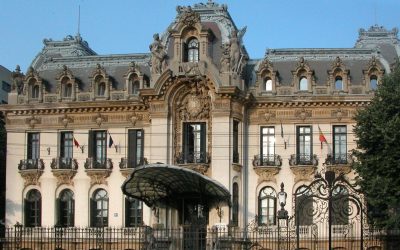 Amenințări și presiuni asupra unei jurnaliste care a investigat condițiile în care sunt păstrate manuscrisele lui George Enescu Jurnalista Alexandra Tănăsescu, de la site-ul culturaladuba.ro, a fost ținta unor amenințări și presiuni din partea conducerii Muzeului Național „George Enescu” după ce a dezvăluit, într-o anchetă jurnalistică, faptul că manuscrisele compozitorului sunt păstrate în containere unde se infiltrează apa