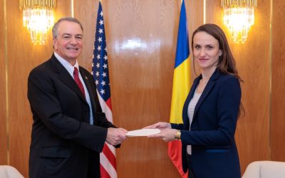 Ambasadorul SUA și Ministrul Afacerilor Externe, discuții despre consolidarea parteneriatului strategic Bucureștiul a fost scena unei întâlniri importante între ambasadorul Statelor Unite ale Americii în România, Darryl Nirenberg, și ministrul român de externe, Oana Țoiu