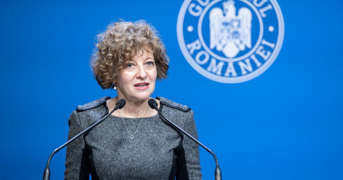 Oangu Gheorghiu revigorează selecția membrilor în consiliile de administrație ale companiilor de stat, dar lupta pentru transparență abia începe Într-o mutare ce promite să schimbe fundamental modul în care companiile de stat sunt administrate, vicepremierul Oana Gheorghiu a anunțat că procesul de selecție pentru membrii în consiliile de administrație va fi, în sfârșit, transparent și bazat pe competență