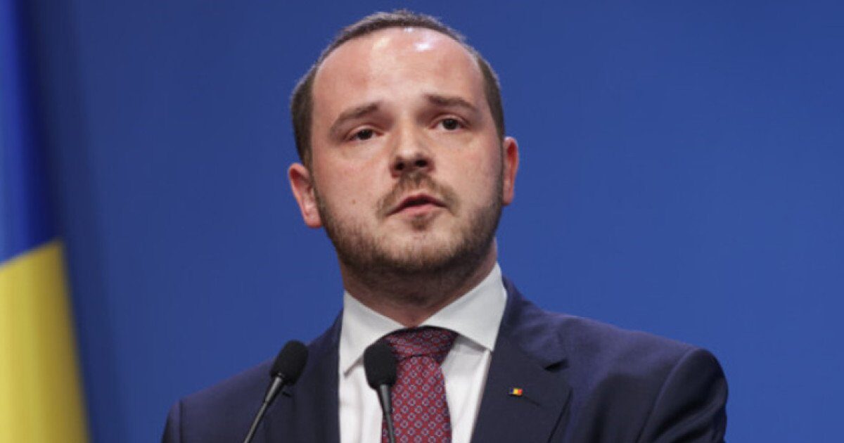 Ministrul sănătății, Alexandru Rogobete, avertizează asupra unor cifre „alarmante” privind vaccinarea copiilor în România, în contextul răspândirii dezinformării medicale