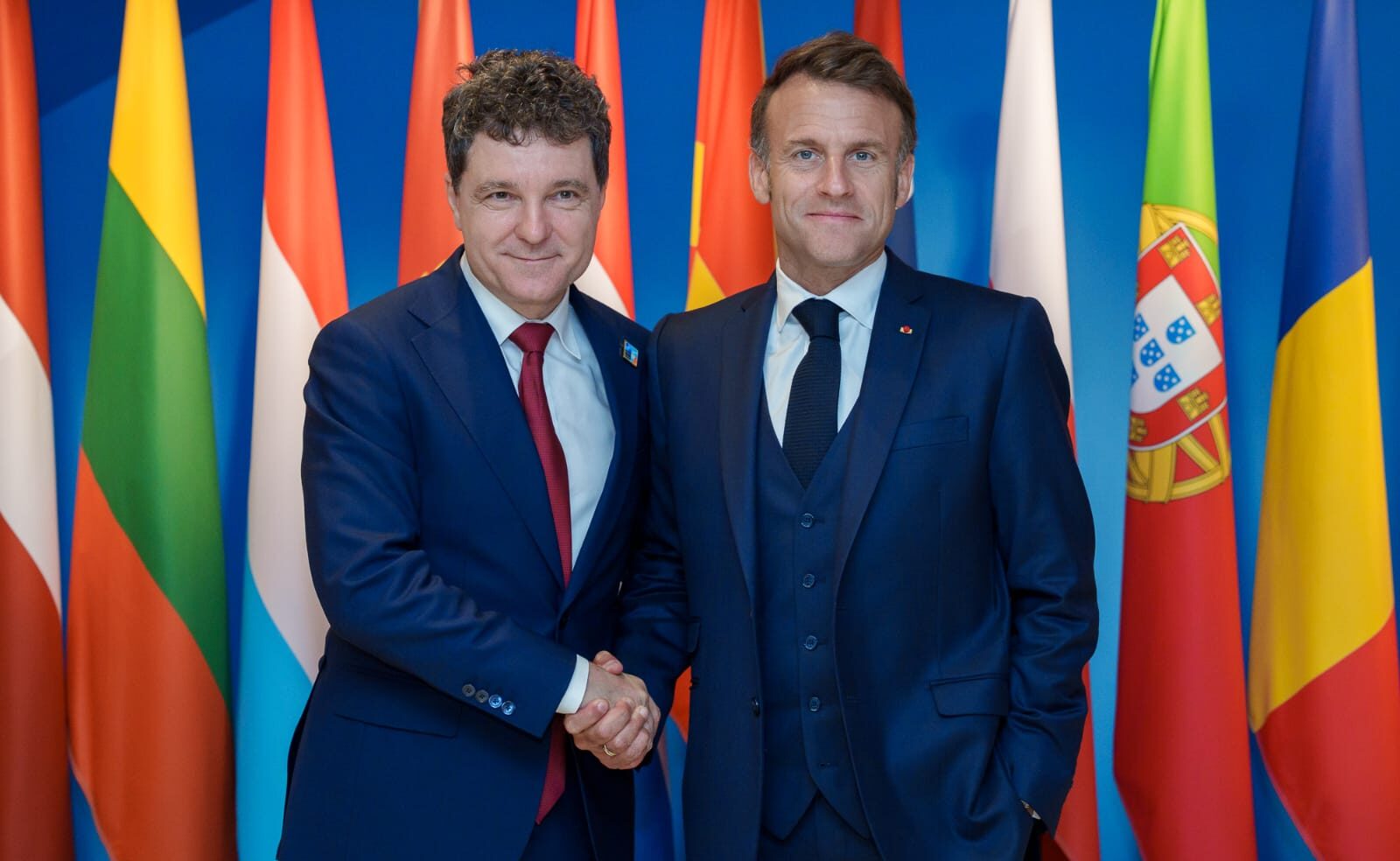 Nicușor Dan, evaziv în legătură cu oferta nucleară a Franței Președintele Nicușor Dan a evitat să ofere un răspuns clar cu privire la participarea României la inițiativa Franței de extindere a protecției sale nucleare