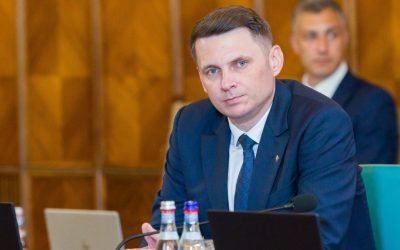 Abrudean despre atmosfera din coaliție: „Nu e întotdeauna așa cum pare” Președintele Senatului, Mircea Abrudean, a oferit detalii despre atmosfera din coaliția de guvernare, subliniind că, în ciuda tensiunilor și divergențelor, partidele implicate continuă să discute