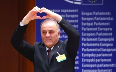Europa închide ochii la derapajele democratice din Turcia, acuză primarul interimar al Istanbulului Nuri Aslan, primarul interimar al Istanbulului, a lansat un atac dur la adresa Europei, acuzând-o că închide ochii la regresul democratic din Turcia din cauza intereselor strategice și economice