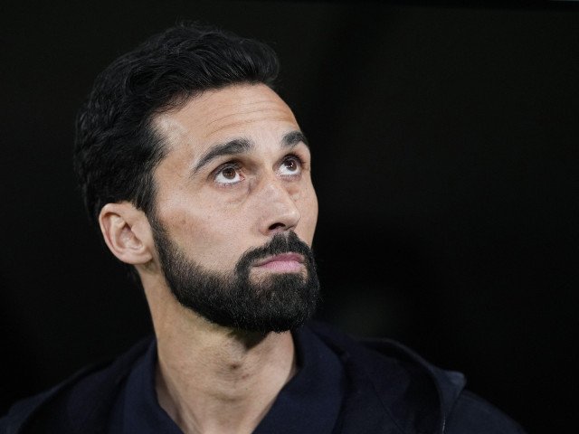 Perez a decis: Arbeloa pleacă de la Real Madrid