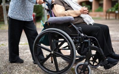 Îngrijitoare, moștenire controversată: Curtea de Casație anulează condamnarea pentru exploatarea unui bătrân cu Parkinson O îngrijitoare din Italia a primit o moștenire considerabilă, în valoare de aproximativ 630.000 de euro și un autoturism, de la bărbatul în vârstă pe care îl îngrijea