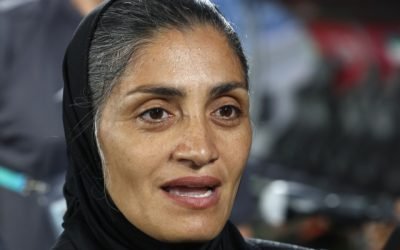 Fotbalul iranian „sparge” doliul național și joacă la Cupa Asiei, pe fondul tensiunilor geopolitice Echipa feminină de fotbal a Iranului a participat la Cupa Asiei, competiție organizată în Australia, sfidând astfel suspendarea meciurilor de fotbal impusă de regimul de la Teheran