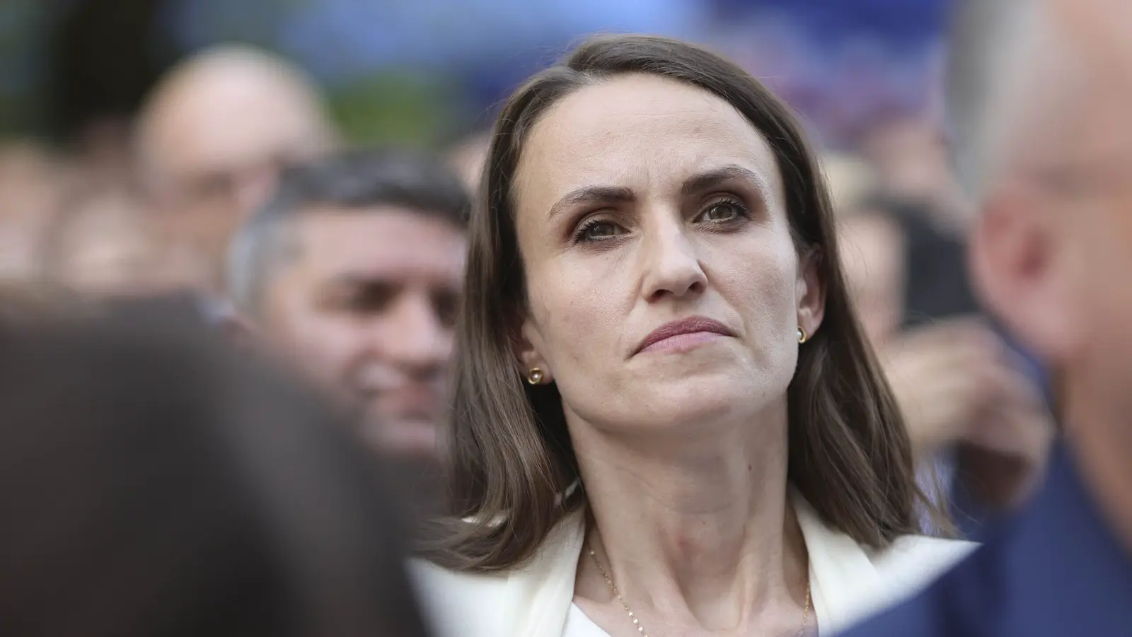 Purtătorul de cuvânt MAE, contestat: Nu știa legea sau a greșit cu cazul Ponta?