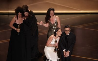 Oscaruri cu surprize: două filme primesc premiul pentru cel mai bun scurtmetraj În cadrul celei de-a 96-a ediții a premiilor Oscar, o surpriză de proporții a marcat categoria celui mai bun scurtmetraj live-action