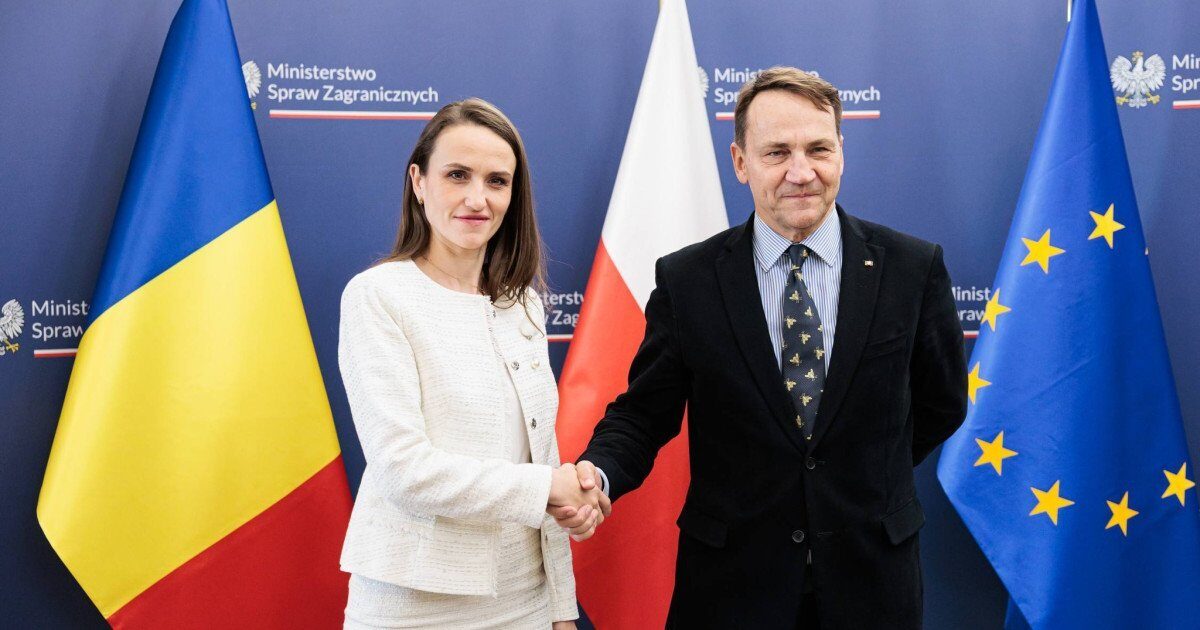 Oana Țoiu, la Varșovia: Discuții cu omologul polonez despre securitate și planuri de viitor Ministrul Afacerilor Externe, Oana Țoiu, a efectuat o vizită oficială în Polonia, unde s-a întâlnit cu omologul său, Radosław Sikorski