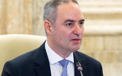 Guvernul pregătește un mecanism pentru a stabiliza prețurile la carburanți Ministerul Finanțelor lucrează la o ordonanță de urgență care va introduce un sistem de accize dinamice pentru carburanți