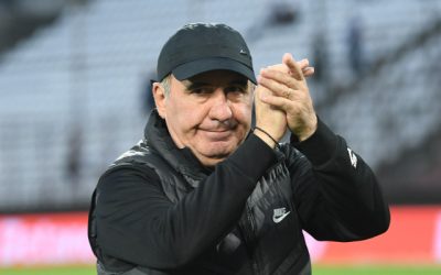 Gică Hagi preia echipa națională de fotbal a României Gică Hagi este noul selecționer al echipei naționale de fotbal a României