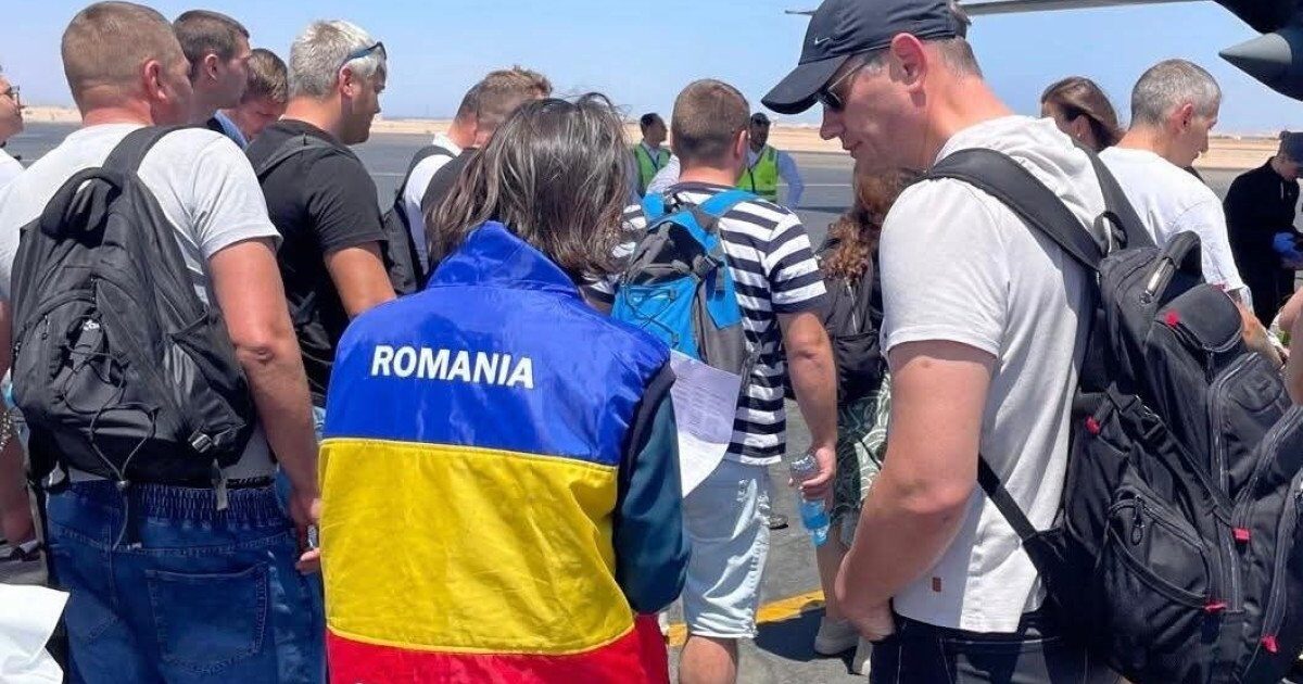 Aproape 2.000 de români s-au întors acasă din Orientul Mijlociu, cu ajutor european O serie de zboruri de repatriere și curse comerciale facilitate de Ministerul Afacerilor Externe (MAE) au adus acasă aproape 2.000 de români în ultimele zile, blocați în zona de conflict din Orientul Mijlociu