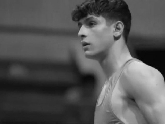 Iran: Un tânăr de 19 ani, executat public prin spânzurare