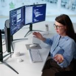 Aplicațiile de inteligență artificială pot afecta capacitatea de judecată a utilizatorilor, arată un studiu Noi cercetări arată că sistemele de inteligență artificială (AI) pot influența negativ modul în care utilizatorii iau decizii