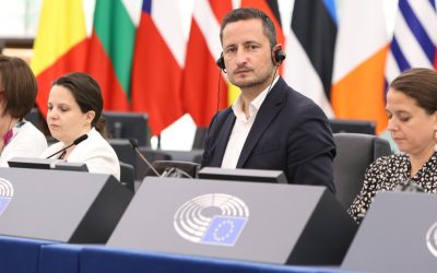 inteligența artificială și generațiile: un dialog despre viitorul digital Într-o discuție la emisiunea „Pașaport Diplomatic” de la Digi24, Nicu Ștefănuță, vicepreședinte al Parlamentului European, a abordat impactul inteligenței artificiale (IA) asupra societății și diferențele de percepție între generații